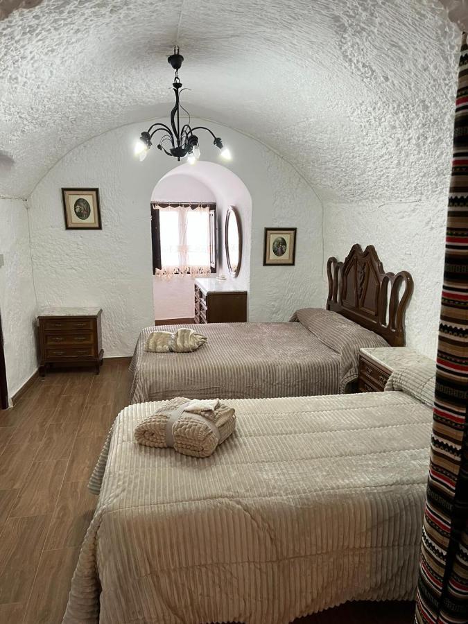 La Cueva De Guadix Villa Exterior foto