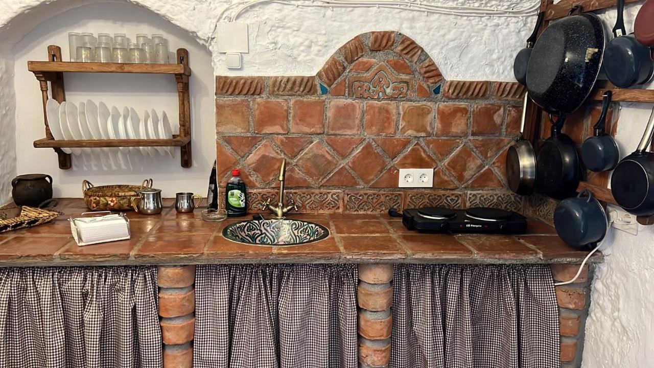 La Cueva De Guadix Villa Exterior foto